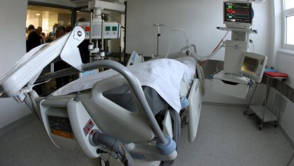 Σε έξαρση η γρίπη με 4 νεκρούς -Ανεπαρκή τα κρεβάτια σε ΜΕΘ Σε έξαρση η γρίπη με 4 νεκρούς -Ανεπαρκή τα κρεβάτια σε ΜΕΘ