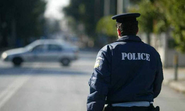 Αστυνομικός ξυλοκόπησε σερβιτόρα στο Κολωνάκι επειδή δεν υπέκυψε στις ορέξεις του