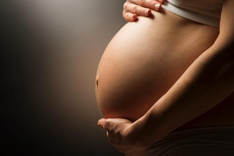 Έγκυος στο πρώτο της παιδί πασίγνωστη Ελληνίδα ηθοποιός