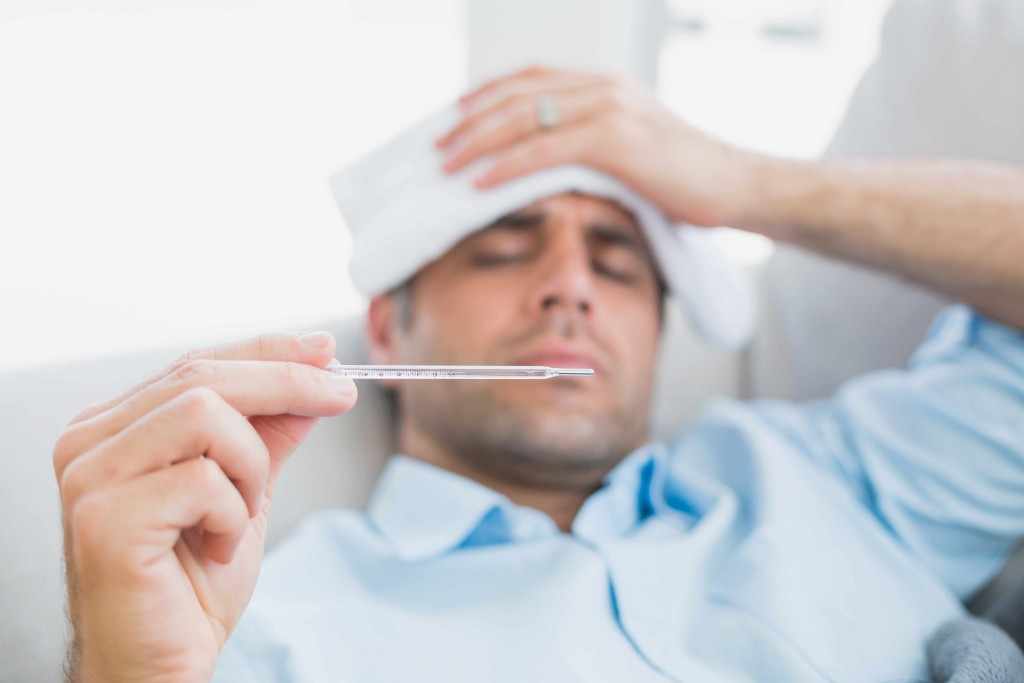 Προσοχή στον πυρετό: Πότε πρέπει να πάτε στον γιατρό