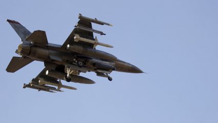 Τύμπανα θερμού επεισοδίου Ελλάδας-Τουρκίας: «Θυμάστε τα Ίμια;» Τύμπανα θερμού επεισοδίου Ελλάδας-Τουρκίας: «Θυμάστε τα Ίμια;»