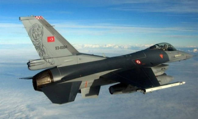 Οι Τούρκοι συνεχίζουν τις προκλήσεις στο Αιγαίο