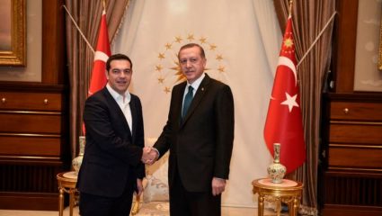 Der Spiegel: Ο Τσίπρας λέει για τον Ερντογάν «έντιμος τύπος, μαζί του ξέρεις πού βρίσκεσαι» Der Spiegel: Ο Τσίπρας λέει για τον Ερντογάν «έντιμος τύπος, μαζί του ξέρεις πού βρίσκεσαι»