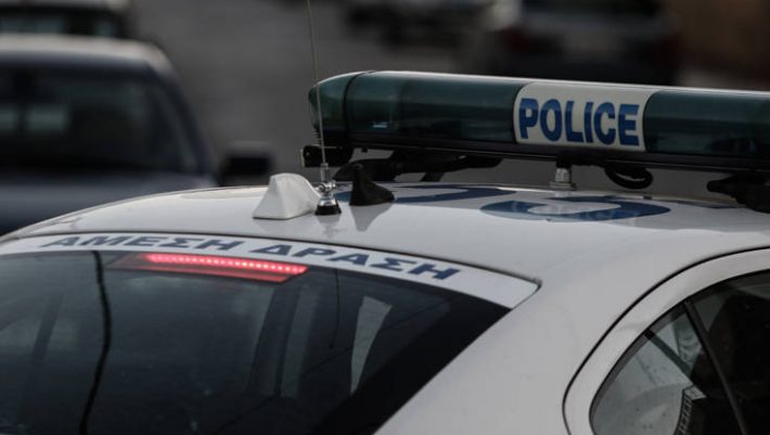 Έντεκα φάκελοι με ύποπτη σκόνη στα δικαστήρια Πειραιά Έντεκα φάκελοι με ύποπτη σκόνη στα δικαστήρια Πειραιά