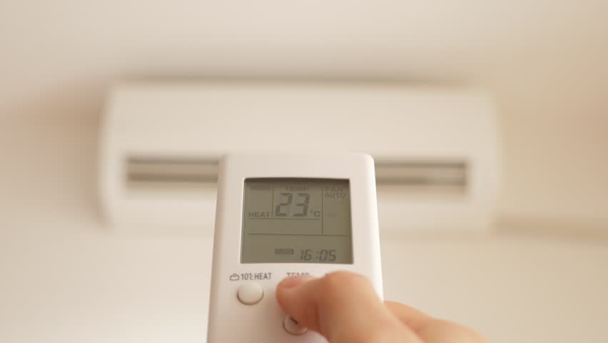 Τι κίνδυνοι παραμονεύουν αν βάζετε το air condition για να ζεσταθείτε