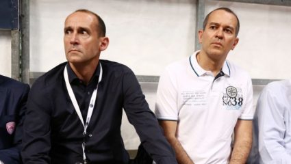 ΚΑΕ Ολυμπιακός: «Ξένοι διαιτητές ή δεν κατεβαίνουμε με Παναθηναϊκό!» ΚΑΕ Ολυμπιακός: «Ξένοι διαιτητές ή δεν κατεβαίνουμε με Παναθηναϊκό!»