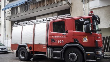 Λαμία: Άφησε το κινητό της να φορτίζει και πήρε φωτιά το σπίτι (ΦΩΤΟ) Λαμία: Άφησε το κινητό της να φορτίζει και πήρε φωτιά το σπίτι (ΦΩΤΟ)