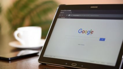 Εφαρμογή της Google επιτρέπει στους άνδρες να παρακολουθούν τις συζύγους τους! Εφαρμογή της Google επιτρέπει στους άνδρες να παρακολουθούν τις συζύγους τους!