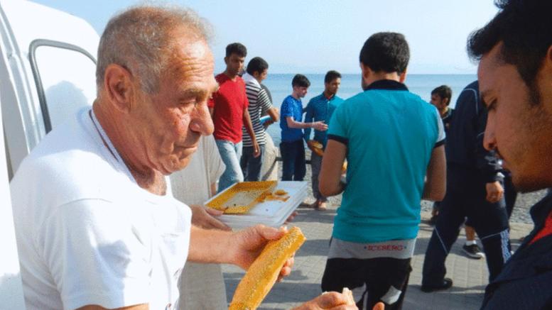 Πέθανε o «Φούρναρης της Κω» που τιμήθηκε από την Κομισιόν- Βοηθούσε τους πρόσφυγες