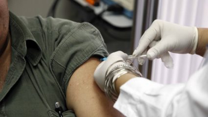 «Θερίζει» η γρίπη στη Ρουμανία – 135 νεκροί «Θερίζει» η γρίπη στη Ρουμανία – 135 νεκροί