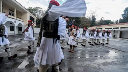 Καταγγελία Εύζωνα για τον θάνατο του Σπύρου: Το «αναπόσπαστο» που δημιουργεί κυκλοφορικά προβλήματα Καταγγελία Εύζωνα για τον θάνατο του Σπύρου: Το «αναπόσπαστο» που δημιουργεί κυκλοφορικά προβλήματα