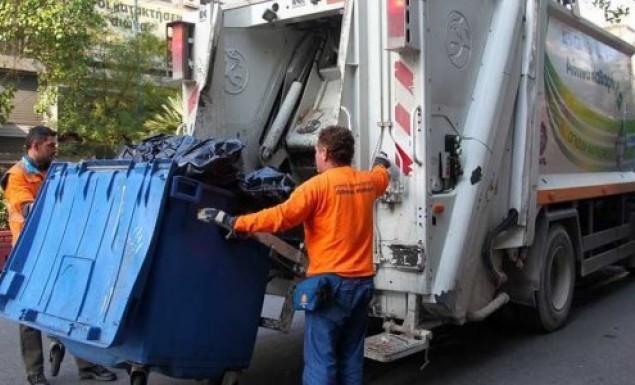 Τόνους σκουπίδια άφησε η Τσικνοπέμπτη στην Θεσσαλονίκη