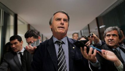 Οργή στη Βραζιλία για τον Μπολσονάρου και το βίντεο με ομοφυλόφιλους επειδή τον «κράζουν» Οργή στη Βραζιλία για τον Μπολσονάρου και το βίντεο με ομοφυλόφιλους επειδή τον «κράζουν»
