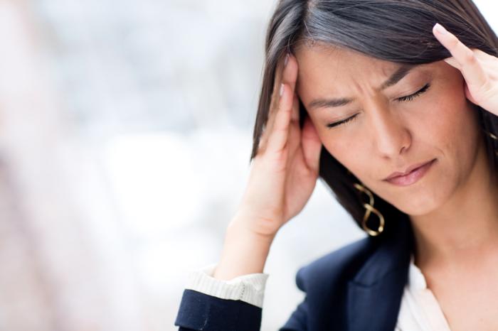 Πώς να αποφύγετε τον πονοκέφαλο μετά τον ύπνο
