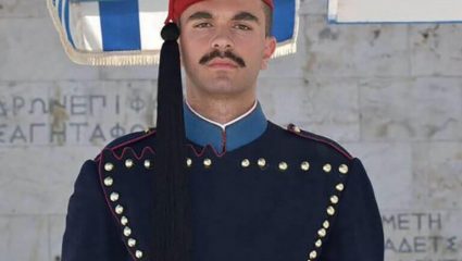 Μυστήριο παραμένει ο θάνατος του εύζωνα – Το επικρατέστερο σενάριο Μυστήριο παραμένει ο θάνατος του εύζωνα – Το επικρατέστερο σενάριο