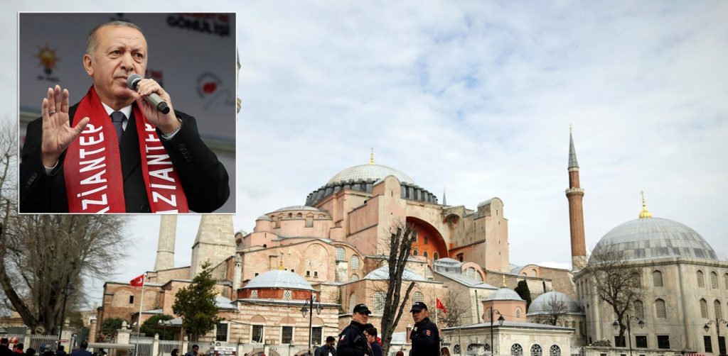 Ερντογάν σε φανατικούς Τούρκους Ισλαμιστές: «Γεμίστε πρώτα το Μπλε τζαμί και βλέπουμε για την Αγία Σοφία»