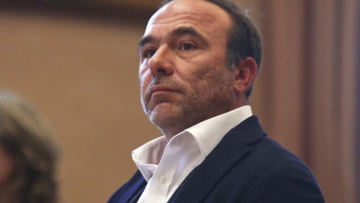 Επίθεση Κόκκαλη σε Μώραλη: «Δεν θα υπογράψω δήλωση με ποιον θα είμαι» Επίθεση Κόκκαλη σε Μώραλη: «Δεν θα υπογράψω δήλωση με ποιον θα είμαι»