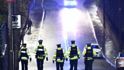 Βόρεια Ιρλανδία: Τρεις έφηβοι νεκροί σε πάρτι για τη St Patrick’s Day Βόρεια Ιρλανδία: Τρεις έφηβοι νεκροί σε πάρτι για τη St Patrick’s Day