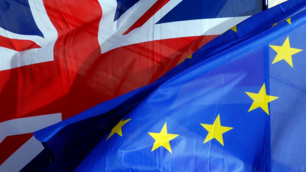 Πάνω από 900.000 Βρετανοί υπέγραψαν για την παραμονή της χώρας τους στην ΕΕ