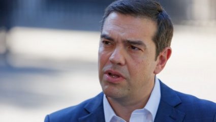 Περισσότεροι από 140 επιχειρηματίες συνοδεύουν τον Αλέξη Τσίπρα στα Σκόπια Περισσότεροι από 140 επιχειρηματίες συνοδεύουν τον Αλέξη Τσίπρα στα Σκόπια