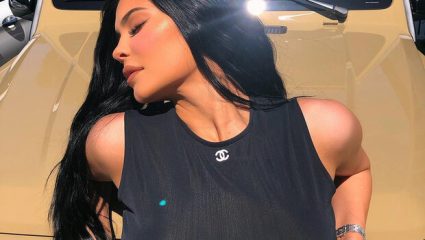 Έγκυος η Κylie Jenner; (ΦΩΤΟ) Έγκυος η Κylie Jenner; (ΦΩΤΟ)