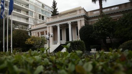 Δουλεύουν πυρετωδώς για το «νέο Μαξίμου» στη ΝΔ Δουλεύουν πυρετωδώς για το «νέο Μαξίμου» στη ΝΔ
