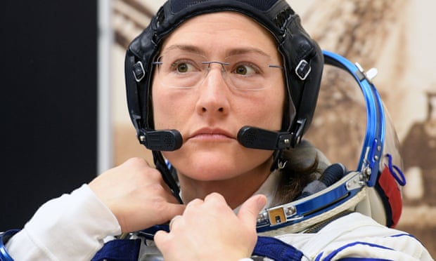 Ακυρώθηκε ο πρώτος γυναικείος διαστημικός περίπατος επειδή η αστροναύτης… ψήλωσε