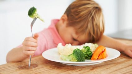 4 + 1 τρικ για να αγαπήσουν τα παιδιά τα λαχανικά 4 + 1 τρικ για να αγαπήσουν τα παιδιά τα λαχανικά