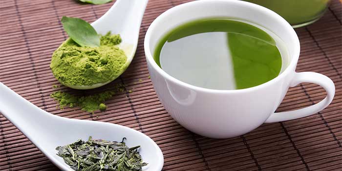 Πώς ωφελεί την υγεία το πράσινο τσάι