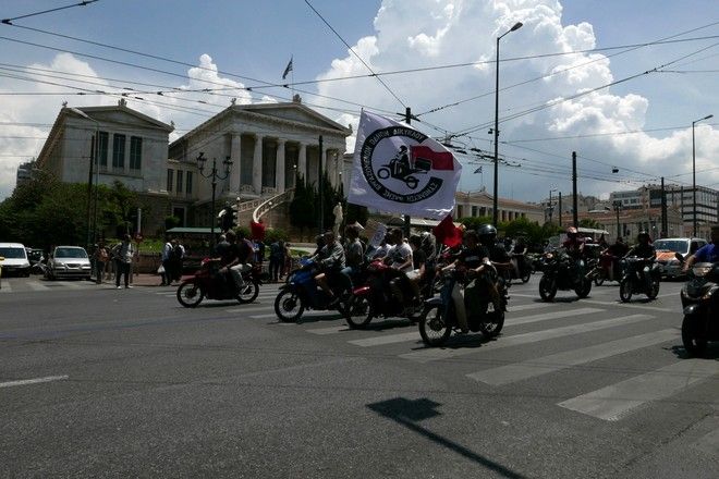 Oι ντελιβεράδες απεργούν και δίνουν συνταγή για... απεργιακή μακαρονάδα