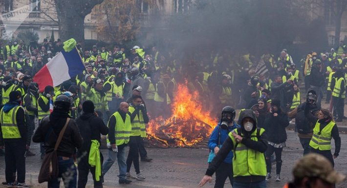 Παρίσι: Νέα επεισόδια στις κινητοποιήσεις των «Κίτρινων Γιλέκων»