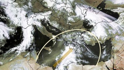 Δορυφορική εικόνα από την πορεία της αφρικανικής σκόνης στην Ελλάδα Δορυφορική εικόνα από την πορεία της αφρικανικής σκόνης στην Ελλάδα
