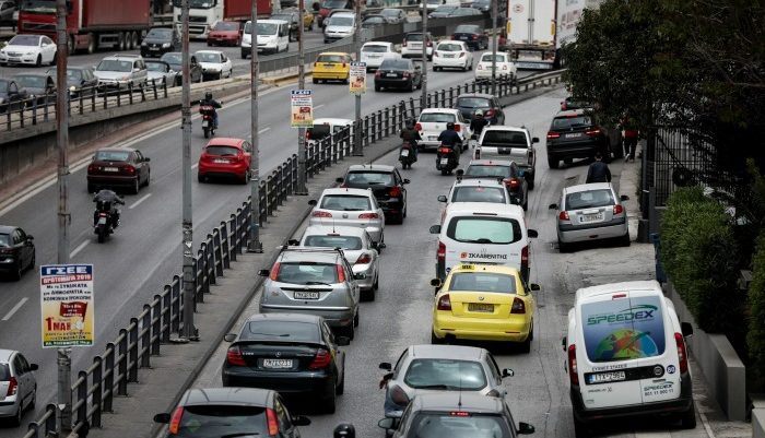 Αδειάζει η Αθήνα - 133.592 αυτοκίνητα έφυγαν χθες από την πρωτεύουσα Αδειάζει η Αθήνα - 133.592 αυτοκίνητα έφυγαν χθες από την πρωτεύουσα