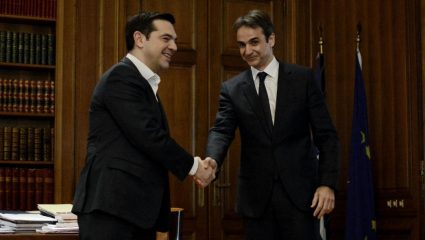 Μεγάλη αποχή, μακρά νύχτα… Μεγάλη αποχή, μακρά νύχτα…