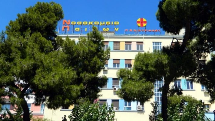 Συγκινεί η μητέρα της 8χρονης Αλεξίας: «Δεν θα κλάψω το παιδί μου, θα γίνει καλά»