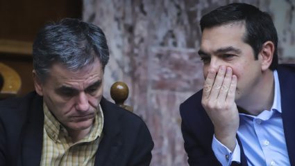 Συνάντηση Τσίπρα – Τσακαλώτου για το πακέτο παροχών Συνάντηση Τσίπρα – Τσακαλώτου για το πακέτο παροχών
