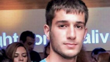 Όσα κάναμε στον Βαγγέλη Γιακουμάκη ήταν πλάκες, είπε στη δίκη πρώην συγκάτοικός του Όσα κάναμε στον Βαγγέλη Γιακουμάκη ήταν πλάκες, είπε στη δίκη πρώην συγκάτοικός του