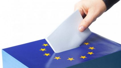 Τα 49 κόμματα που «κατεβαίνουν» στις εκλογές Τα 49 κόμματα που «κατεβαίνουν» στις εκλογές