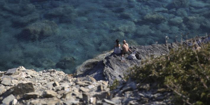 Μικρό καλοκαίρι - Στους 28 βαθμούς η θερμοκρασία