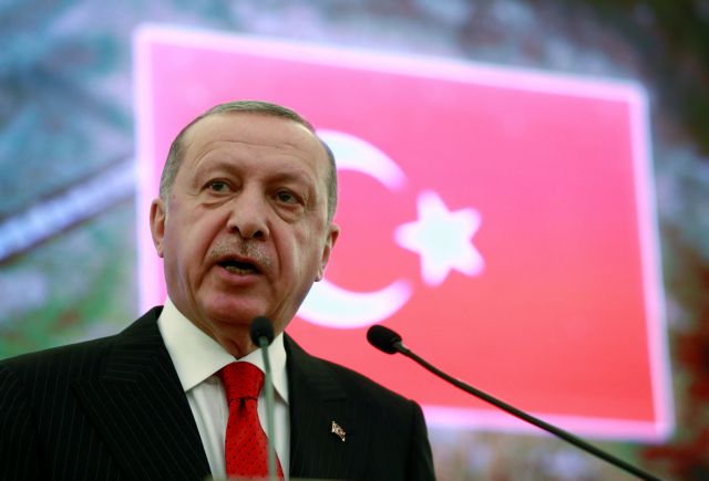 Ο Ερντογάν συνέλαβε το μισό υπουργείο Εξωτερικών του