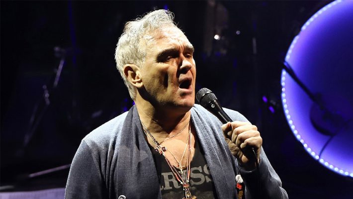 Αντιδράσεις κατά του Morrissey για τη στήριξη στην ακροδεξιά