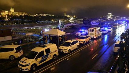 Ουγγαρία: Ναυάγιο στον Δούναβη – Τουλάχιστον 7 νεκροί, 19 αγνοούμενοι Ουγγαρία: Ναυάγιο στον Δούναβη – Τουλάχιστον 7 νεκροί, 19 αγνοούμενοι