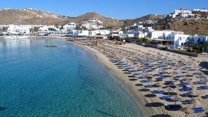 Μύκονος: 418.000 ευρώ πρόστιμο από την… Πολεοδομία στο εστιατόριο με τα «χρυσά» καλαμαράκια Μύκονος: 418.000 ευρώ πρόστιμο από την… Πολεοδομία στο εστιατόριο με τα «χρυσά» καλαμαράκια