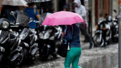 Εκτακτο δελτίο επιδείνωσης του καιρού: Καταιγίδες και χαλάζι την Κυριακή Εκτακτο δελτίο επιδείνωσης του καιρού: Καταιγίδες και χαλάζι την Κυριακή