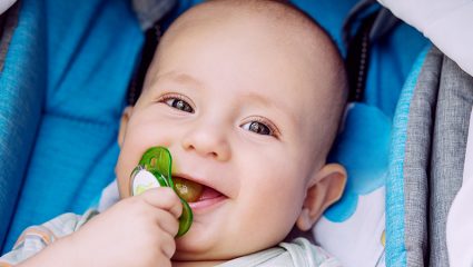 Αποχαιρετώντας την πιπίλα με τρεις τρόπους Αποχαιρετώντας την πιπίλα με τρεις τρόπους