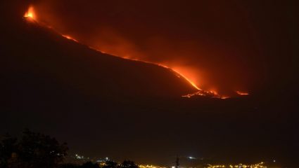 Η Αίτνα ξύπνησε Η Αίτνα ξύπνησε