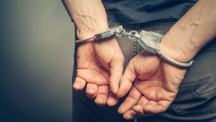 Συνελήφθη ο ένας από τους 4 κρατούμενους που απέδρασαν από τη Διεύθυνση Μεταγωγών Συνελήφθη ο ένας από τους 4 κρατούμενους που απέδρασαν από τη Διεύθυνση Μεταγωγών