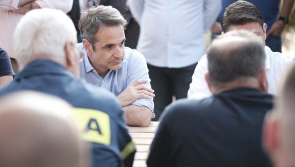 Τι γύρευε ο Μητσοτάκης στον Υμηττό; Τι γύρευε ο Μητσοτάκης στον Υμηττό;