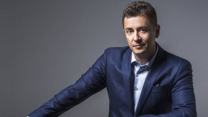 Με Αντώνη Ρέμο πέφτει η αυλαία της ΑΥΤΟΨΙΑΣ Με Αντώνη Ρέμο πέφτει η αυλαία της ΑΥΤΟΨΙΑΣ