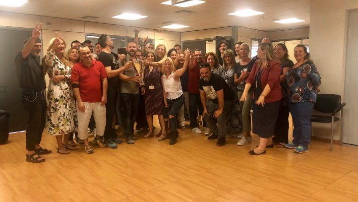 Πανηγυρίζουν για το πρωτάθλημα στον ALPHA Πανηγυρίζουν για το πρωτάθλημα στον ALPHA